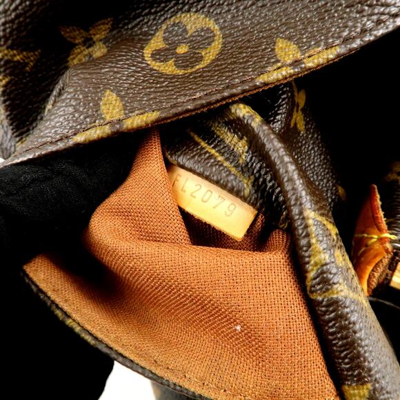 💎✨AUTHENTIC✨💎Louis Vuitton Shoulder Bag - Picture 17 of 17